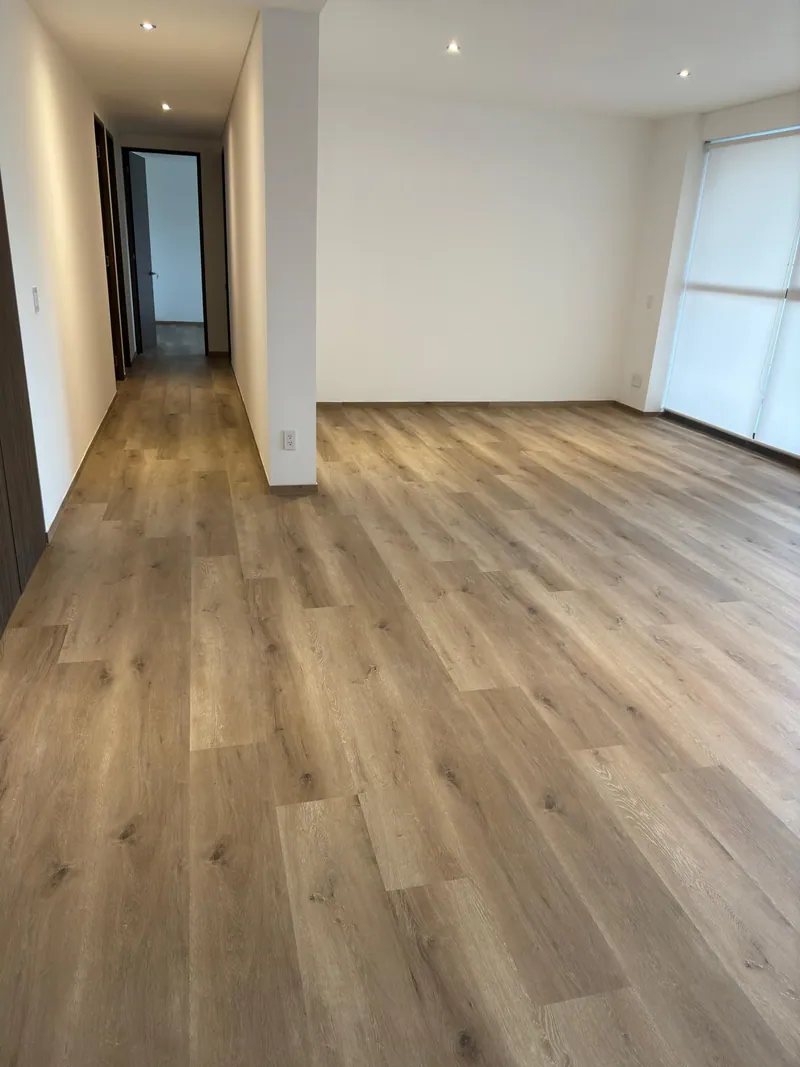 Piso en Residencial Punta Interlomas. Suministro e instalación de Luis Llano.