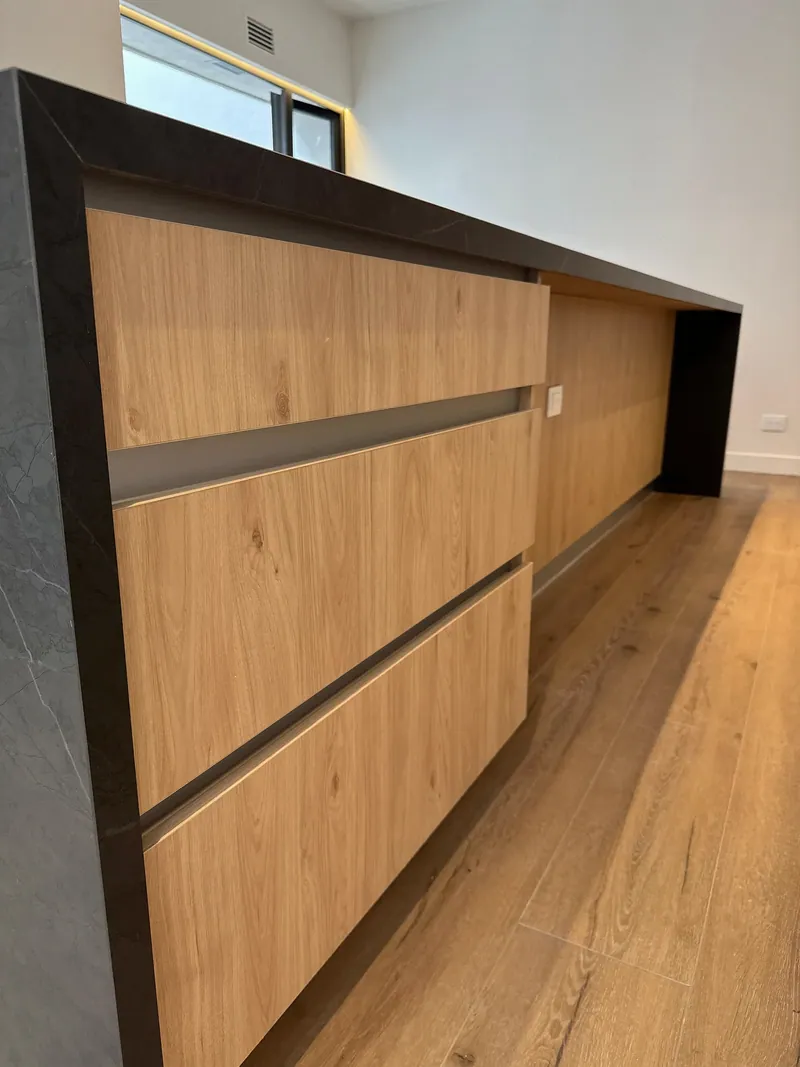 Detalle de cocina en Río Guadiana 22. Suministro e instalación de Luis Llano.